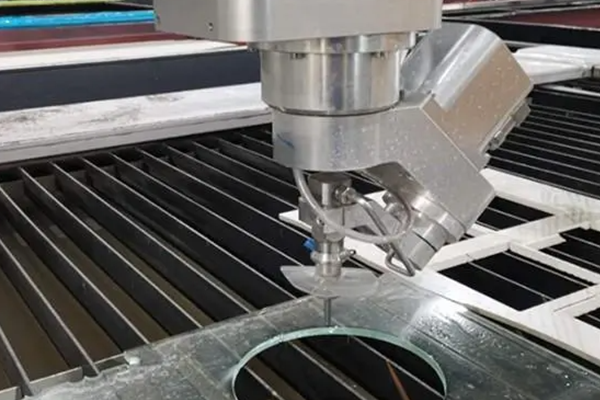 水刀切割加工，高效、環(huán)保、精準(zhǔn)的現(xiàn)代加工技術(shù)